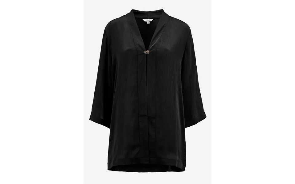 Åben Festtunika Med Gyldent Spænde