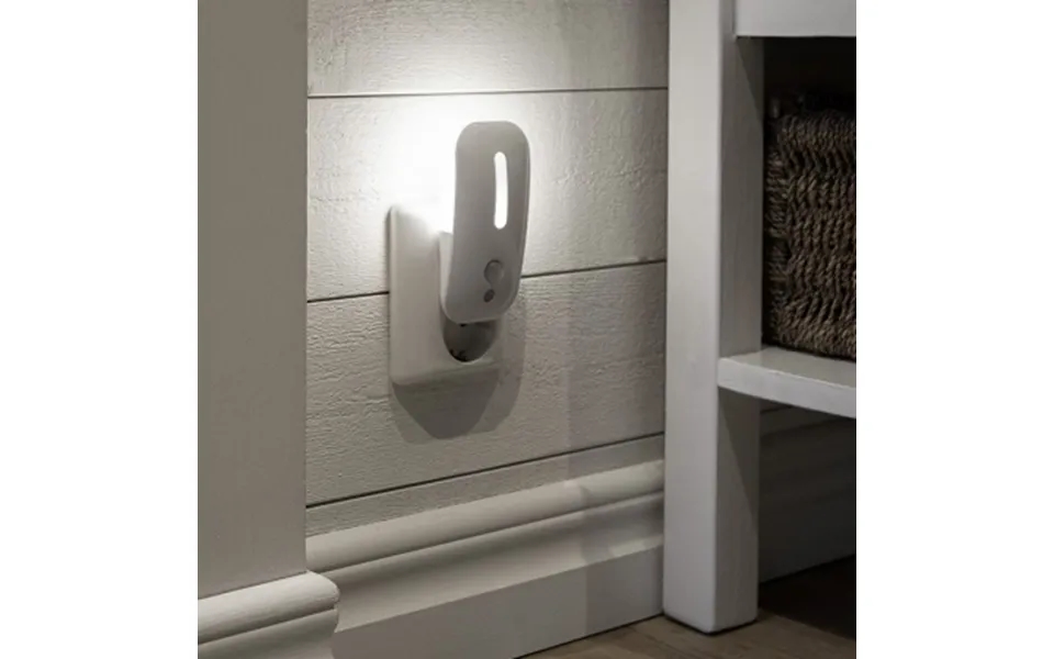 Natlampe Med Lys- Og Bevægelsessensor