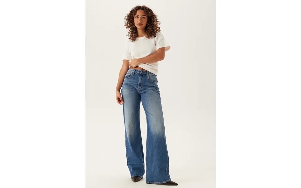 Mia Mr Rlxd Str Bi0134