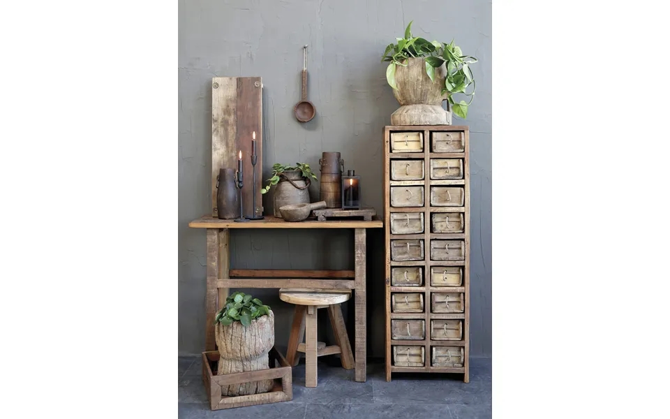 Kommode M. 18 Murstensforme