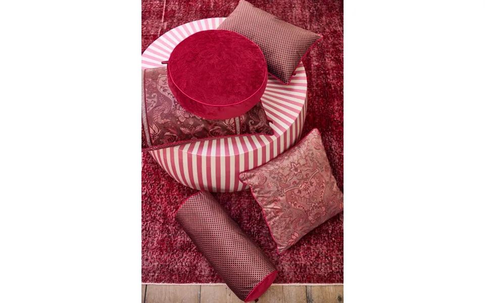 Cushion Quiltey Days Suki Dark Pink 40cm