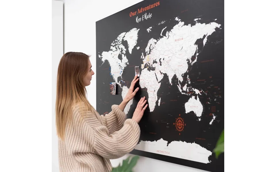 Verdenskort Med Nåle På Lærred Charcoal S 50 X 75 Cm Ingen Ramme