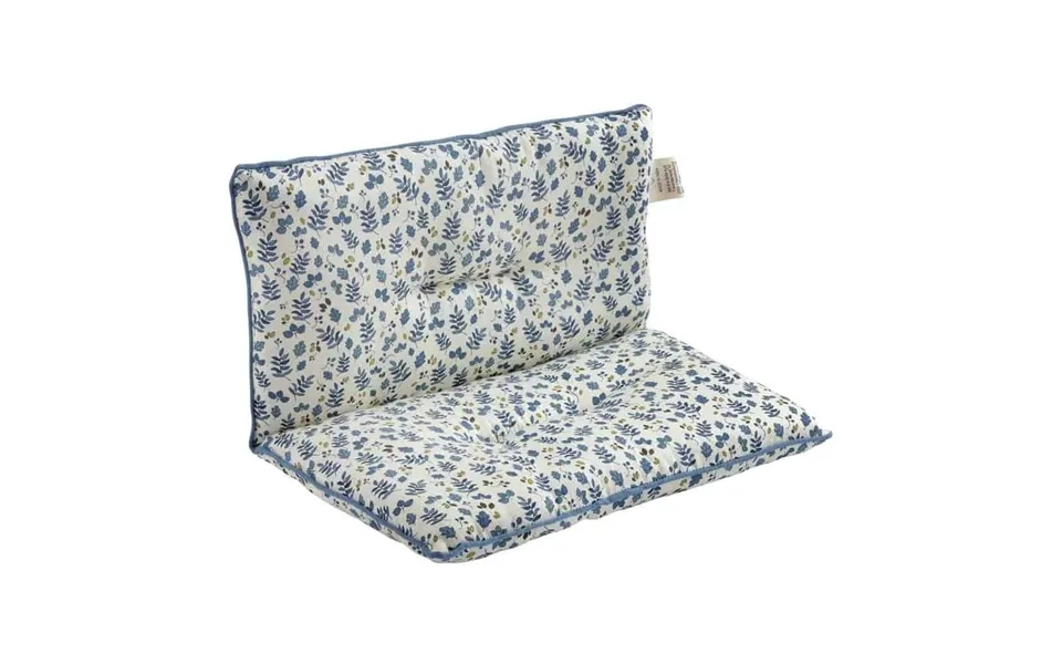 We Are Bitte - Esther Hynde