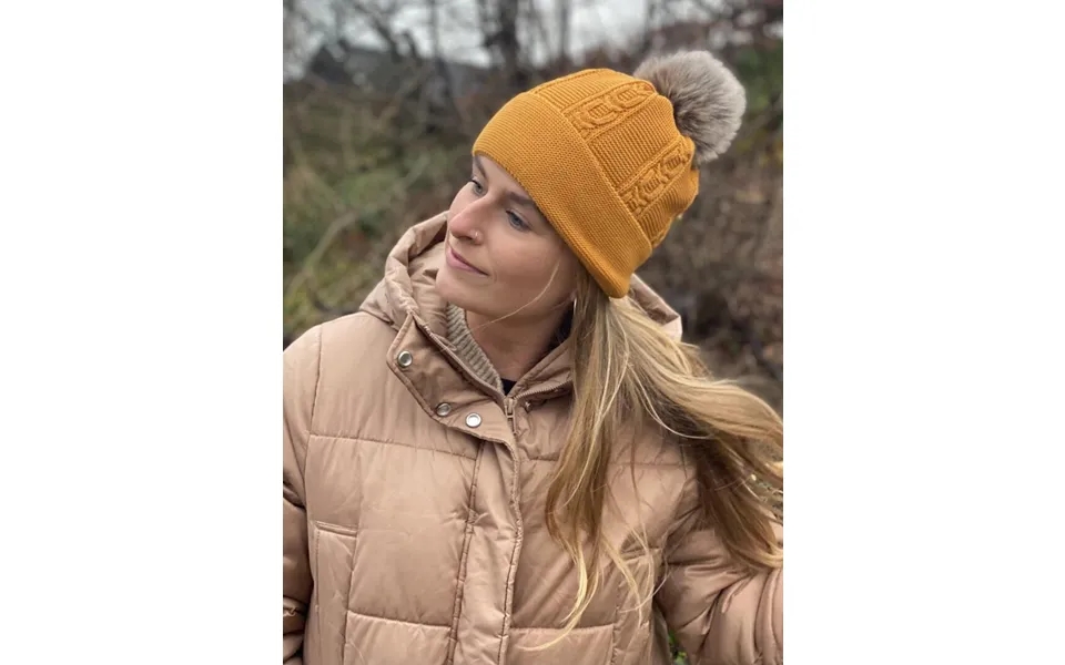 Hue Med Foer Og Kunstpels Kvast Gul